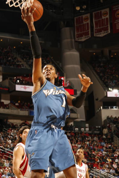 小卡纳瓦罗：在我哥光环下成长压力很大；我始终爱着那不勒斯（小卡纳瓦罗：哥哥光环压得我不轻，但我对那不勒斯的爱从未改变）