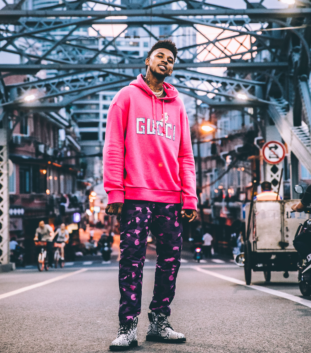 英媒：40岁C罗可能进行多次面部整形，鼻部重塑最为明显（英媒称40岁C罗疑多次整容，鼻部变化最明显）