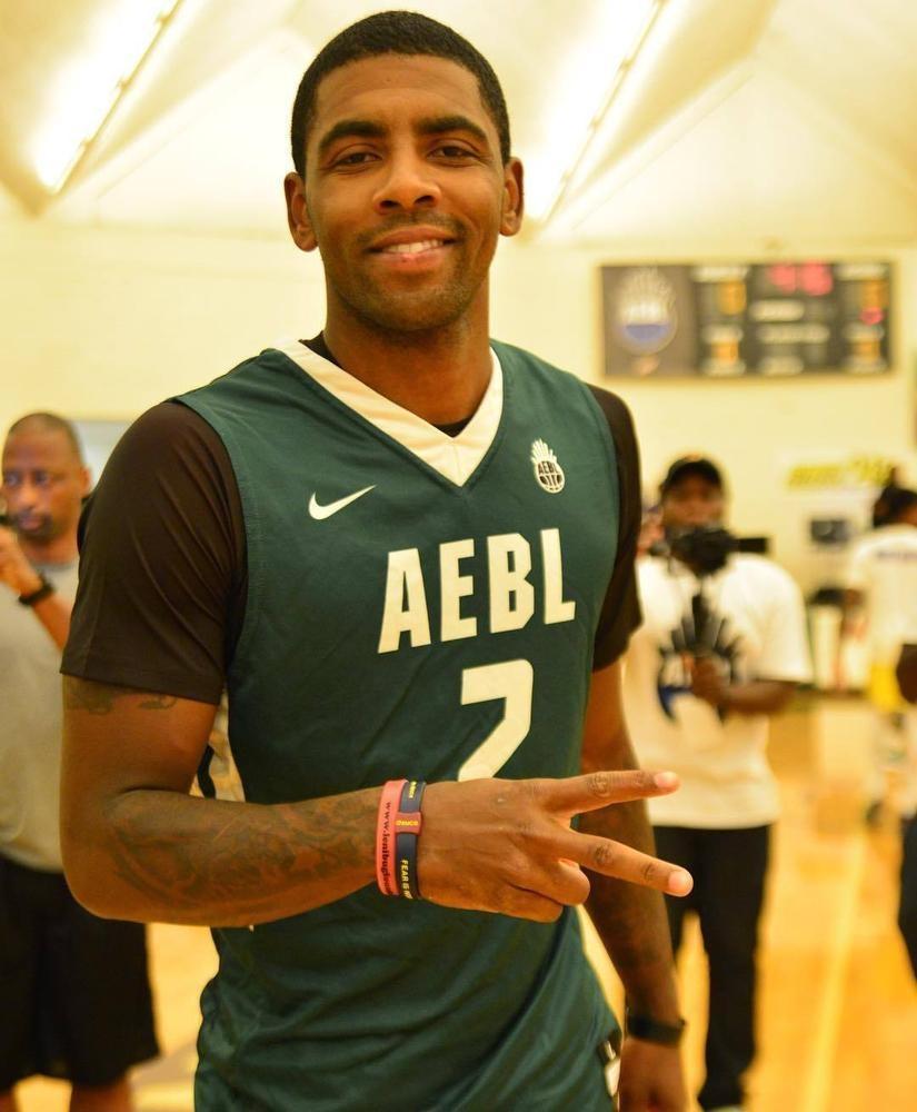 巴萨vs法兰克福首发：亚马尔、莱万出战，拉什福德替补（巴萨对法兰克福首发公布：亚马尔、莱万先发，拉什福德替补）