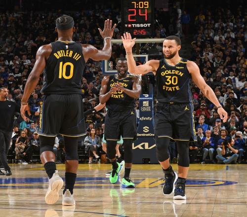 32岁前巴萨中场拉菲尼亚退役，俱乐部官方送上祝福（前巴萨中场拉菲尼亚32岁挂靴，俱乐部官方发文致意）