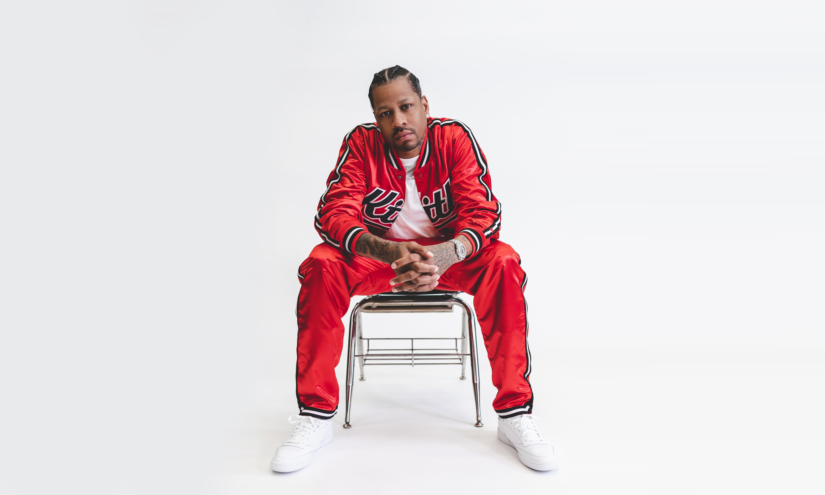 东体：申花踢广岛将沿用433阵型，斯卢茨基并非只会442菱形（东体：申花对阵广岛继续用433，斯卢茨基战术不局限于442菱形）