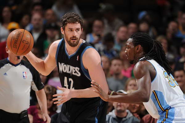 澳超前瞻：珀斯光荣豪取三连胜，悉尼FC核心罗里伤缺（澳超前瞻：珀斯光荣势如破竹三连胜在手，悉尼FC核心罗里因伤缺席）