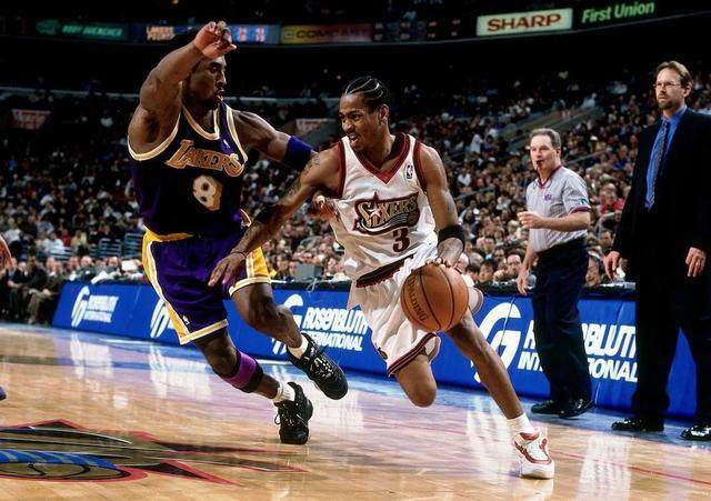 乌克兰近些年同瑞典正赛交手两次，两战全胜保持不败（近年乌克兰与瑞典正赛两度交锋，保持全胜战绩）