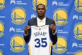 吉诺比利：马刺的表现太精彩了，熬夜11点也值了（吉诺比利称赞马刺：表现惊艳，让我熬到晚上11点也值得）