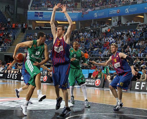 沙特联前瞻：利雅得新月两大将缺席，塞哈特海湾攻强守弱（沙特联前瞻：利雅得新月两主力无缘出战，塞哈特海湾攻强防弱）