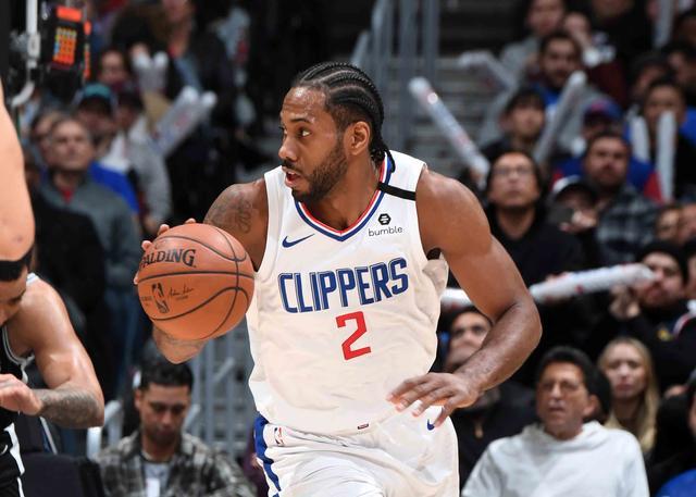 维尔茨闪耀英超！利物浦新星如何策动首球并当选最佳球员？（英超之夜他最耀眼！利物浦新星维尔茨如何导演首开纪录并加冕全场最佳？）