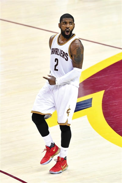 火箭双后卫组合打出赛季最佳（火箭后场双枪打出本季最佳表现）