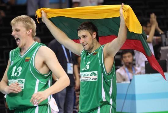 马赛连败后迎来反弹（马赛止住连败，强势反弹）