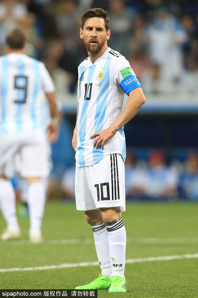 凯尔特人此役板凳球员共得到44分，其中3人得分上双（凯尔特人替补席轰下44分，三人得分上双）