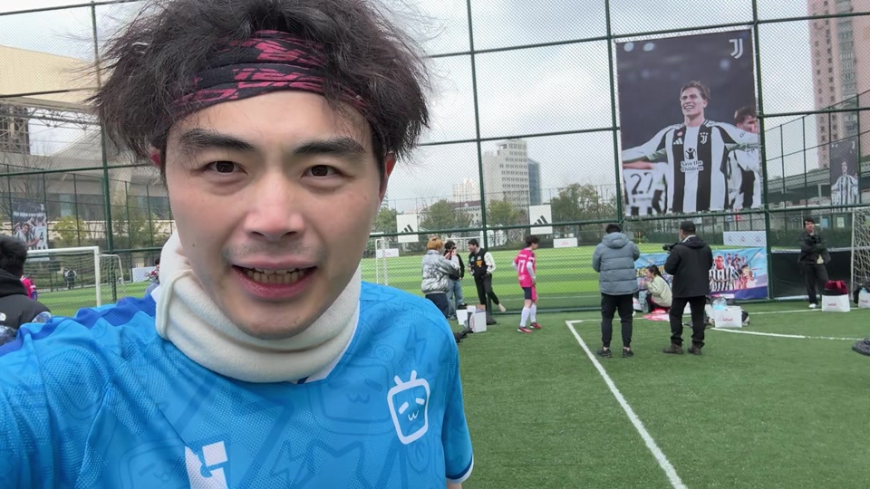 英媒：帕杜称沃特金斯与埃梅里关系破裂，建议其冬窗离队（英媒：帕杜称沃特金斯与埃梅里闹僵，劝其冬窗转会离队）