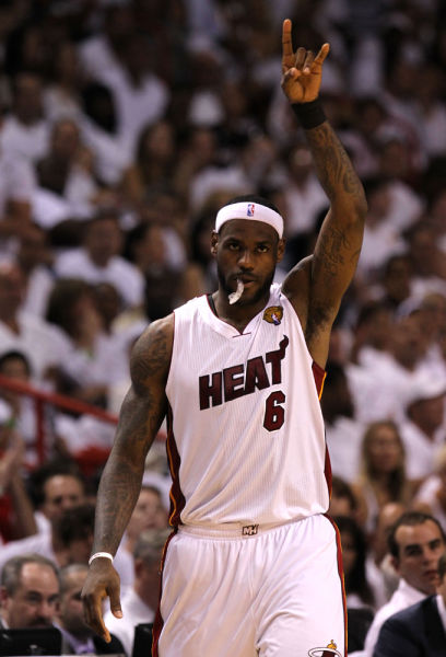 官方：尤文图斯与20岁前锋塞里涅-德梅续约至2028年（官宣：尤文与20岁新星塞里涅-德梅续约至2028年）