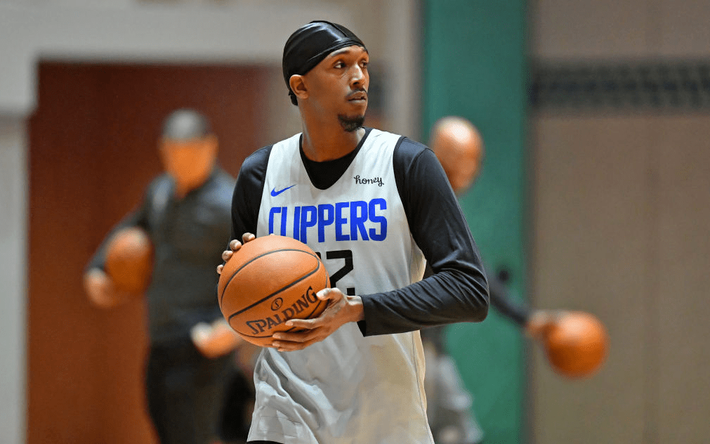 球迷：这队今天有夺冠气质（球迷称这支球队今日尽显冠军相）