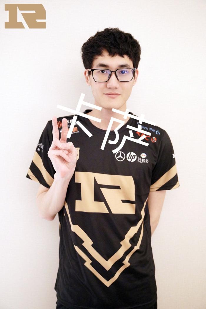 球队中的竞 球队中的竞